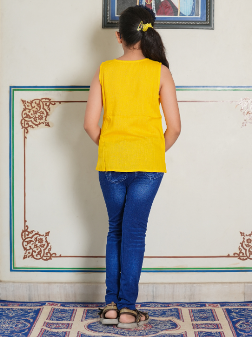 FASHION PLUS STORE Kids Floral Embroidery Top (Yellow)
