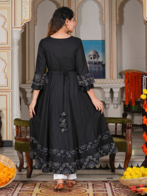 women cotton slub bandhej print anarkali kurta