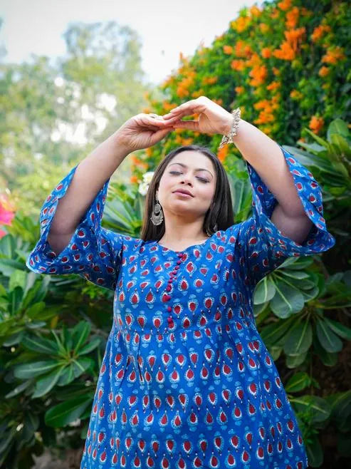 Cotton Geometrical Printed Regular Kurti