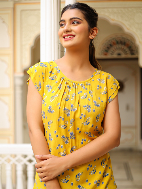 Fashion Plus Store Women's Floral Printed Regular Top