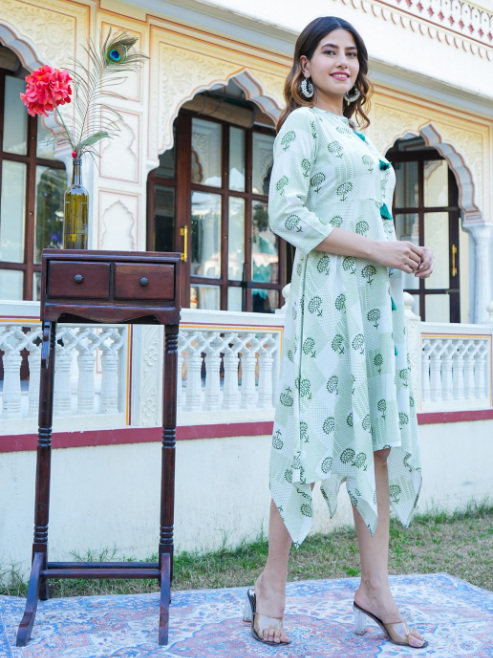Fashion Plus Store Women's Floral Printed Front Slit Asymmetrical Dress (White)