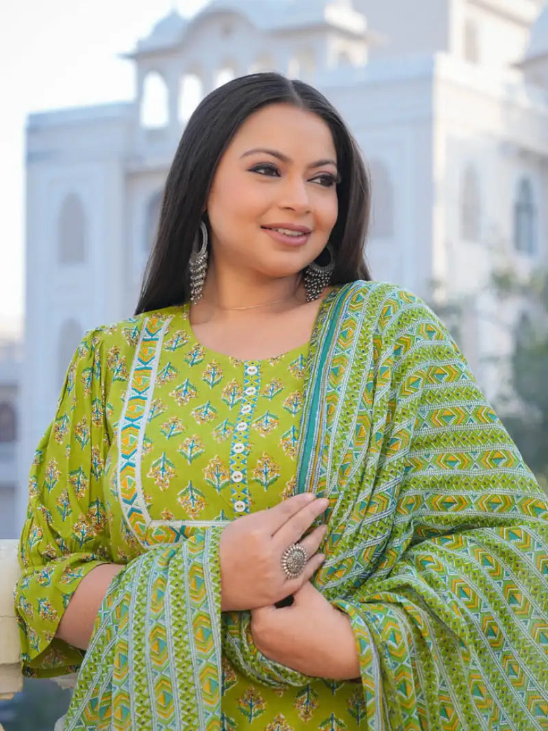 Floral Printed Straight Kurta with Pant & Dupatta Set