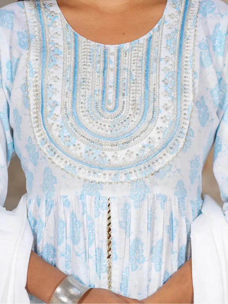 White Floral Embroidered Gathered Kurta with Pant & Dupatta