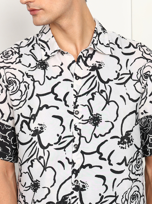 Fashion Plus StoreMen's Polyester Floral Printed Regular Shirt (Black)
