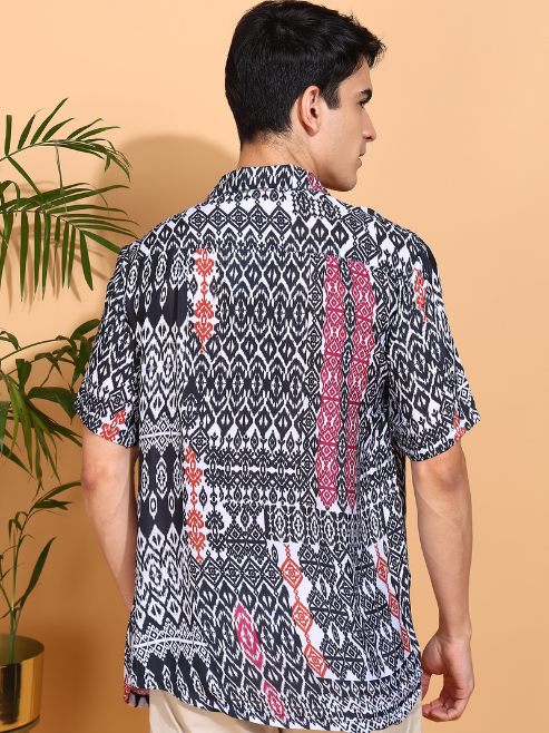 Fashion Plus StoreMen's Polyester Geomatrical Printed Regular Shirt (Black)