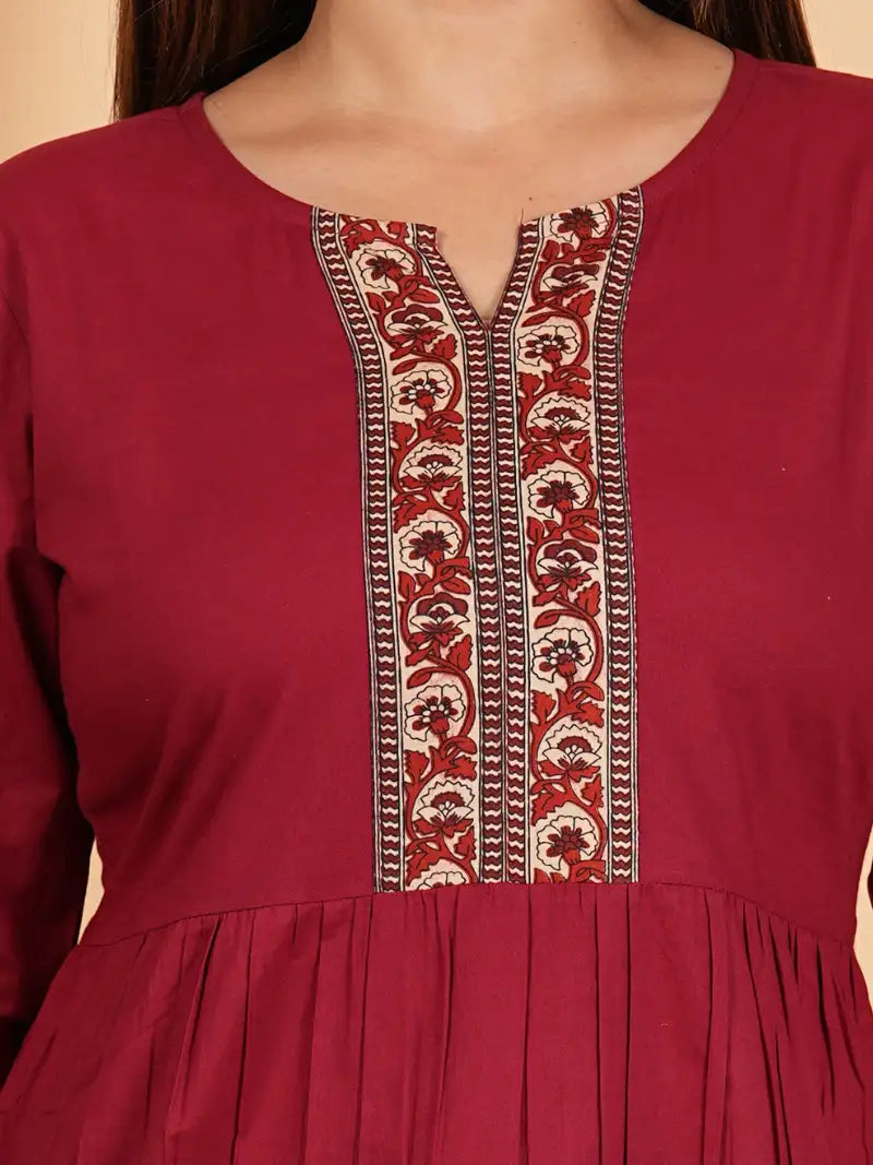 Cotton Waist Lengtth 3/4th Sleeves Knotch neck Regular Fitted Top