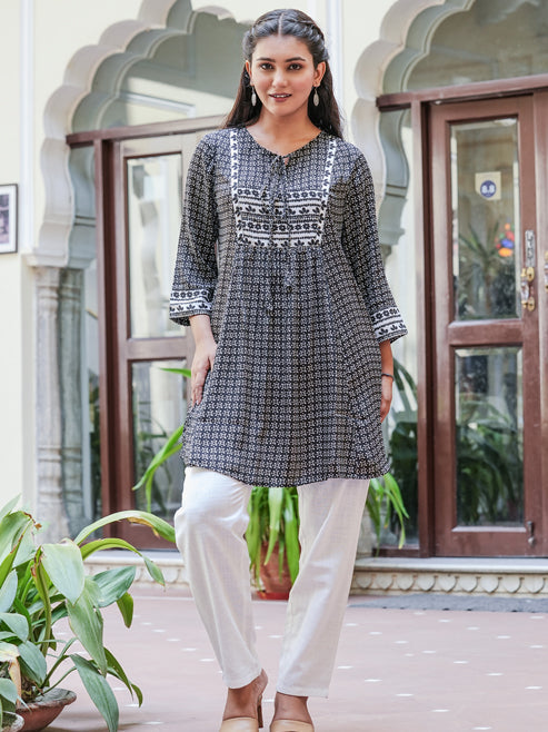 Fashion Plus Store Women's Polyester Mini Floral Printed Mid Thigh Length 3/4th Sleeve Key Hole Regular Fitted Short Kurti