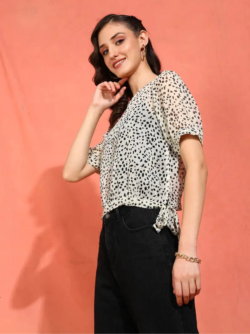 Chiffon Patch Animall Print Round Neck Puff Sleece Top (Offwhite)