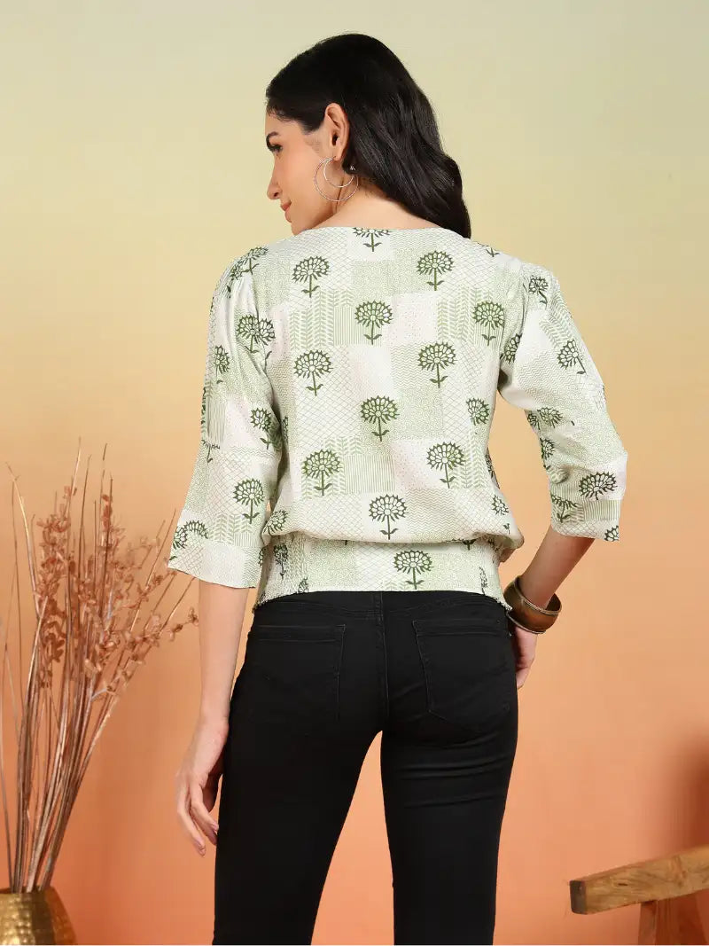 Rayon Patch Print Smoking Waist Lengtth Round neck 3/4 Puff Sleeves Top