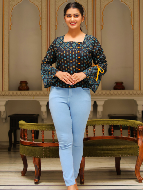 Fashion Plus Store Women's Floral Printed Regular Top