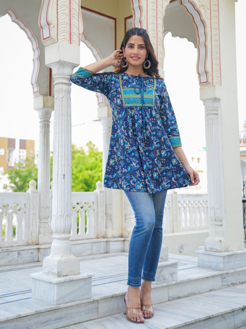 Fashion Plus Store Women's Floral Placement Printed Short Kurti