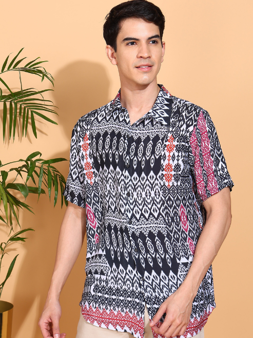 Fashion Plus StoreMen's Polyester Geomatrical Printed Regular Shirt (Black)