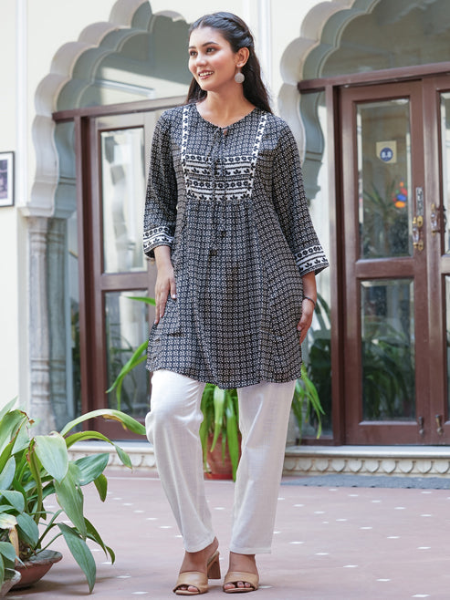 Fashion Plus Store Women's Polyester Mini Floral Printed Mid Thigh Length 3/4th Sleeve Key Hole Regular Fitted Short Kurti