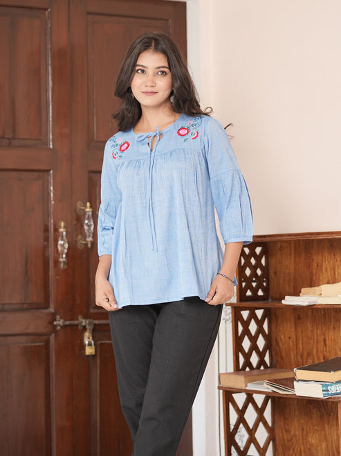 Fashion Plus Store Women's Tow Tone Cotton Top With Key Hole Embroidery Detailing Neck Design And Three Fourth Gathered Sleeves