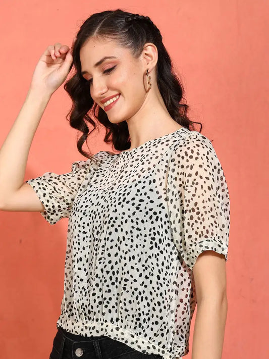Chiffon Patch Animall Print Round Neck Puff Sleece Top (Offwhite)