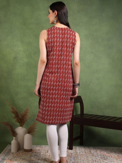 Fashion Plus Store Women's Cotton  Crambric  Knee  Length  Geometrical  Print  Sleeveless  Notch  Neck Regular Fitted Short Kurti