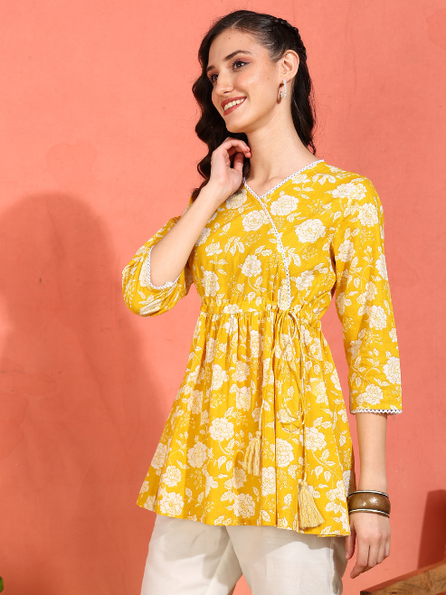 Fashion Plus Store Women's Cotton Floral Printed 3/4th Sleeve V-neck Mid Thigh Length Lace Work Peplum Style Short Kurti