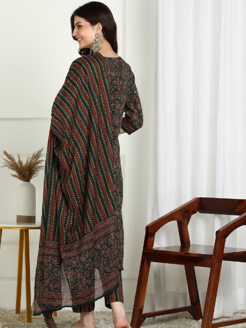 FASHION PLUS STORE Women's Cotton Floral Print Notch Neck With Gota Detailing 3/4th Sleeve Staright Kurta with Elastic Bottom and Duptta